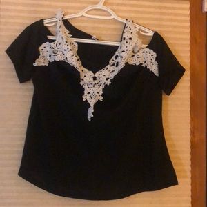 Black white knit cold shoulder top jrs  XL